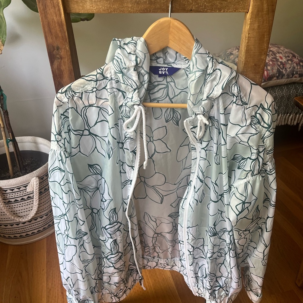Joy Lab Floral Rain Jacket NWT Women's Lightweight Windbreaker Colorful Spring